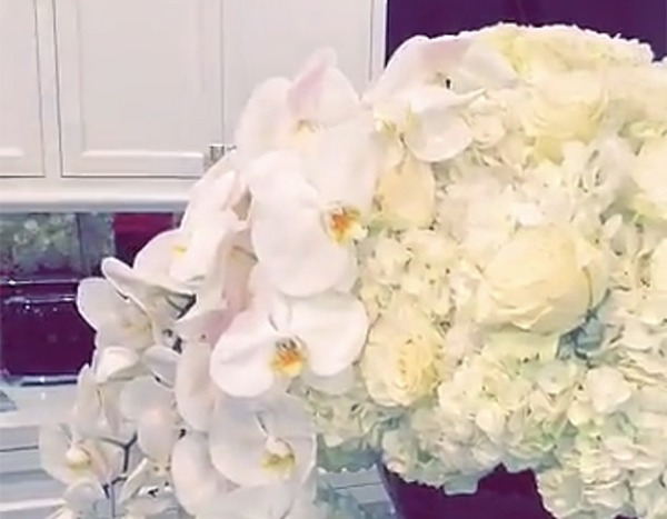 Flowers Flowers Everywhere From Kylie Jenners 21st Birthday
